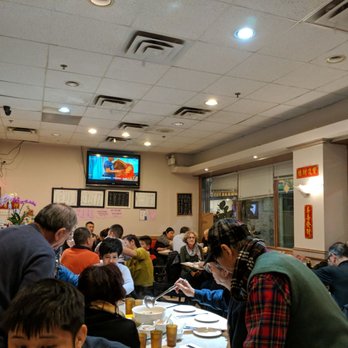 Hong Far Cafe - Dining area - Chinese Near Me - Richmond Hill, Ontario