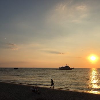 Sunset Beach - Beaches Near Me