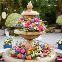 Palos Verdes Florist - La Venta fountain. Wedding event.