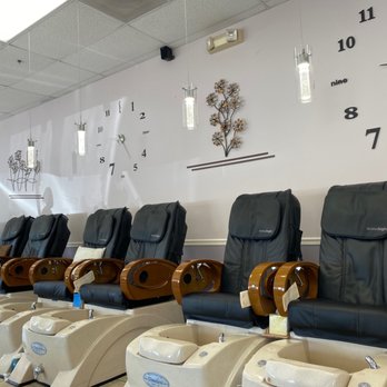 Y2K Nails - Nail Salons Near Me - Sacramento, California