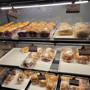 85°C Bakery Cafe-Cerritos - fully stocked & always fresh 10/29/21 - Bakeries Near Me - Cerritos, California 85°C Bakery Cafe-Cerritos - fully stocked & always fresh 10/29/21 - Bakeries Near Me - Cerritos, California