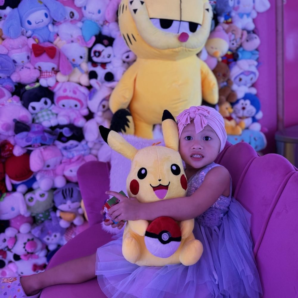 Claw Treasures - Arcades Near Me - Sugar Land, Texas