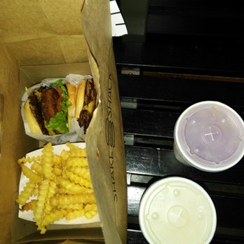Shake Shack I-Drive - Ice Cream & Frozen Yogurt Near Me - Orlando, Florida Shake Shack I-Drive - Ice Cream & Frozen Yogurt Near Me - Orlando, Florida