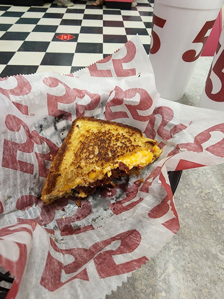 HWY 55 BURGERS SHAKES & FRIES Updated July 2024 10 Reviews 1400