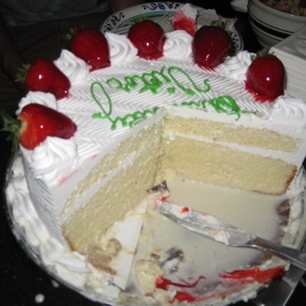 Ferrara Original - Yummy inside of the Tres Leche cake - Bakeries Near Me - Chicago, Illinois