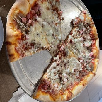 Al's Pizza - Meat Pizza 14" - Pizza Near Me - Ponte Vedra Beach, Florida