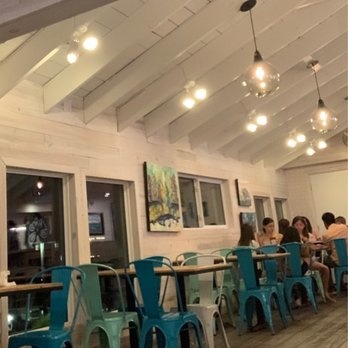 Shark Bar and Kitchen - Seafood Near Me - Wrightsville Beach, North Carolina