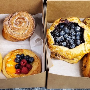 Hewn Bakery - Bakeries Near Me - Evanston, Illinois