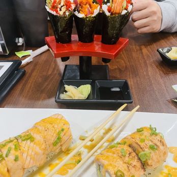 Nom Nom Sushi - 3 rolls appetizer - Sushi Bars Near Me - Smyrna, Tennessee