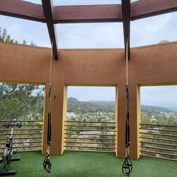 EōS Fitness - 2nd floor, stunning view of canyon. Great place to do your pre-workout stretches!! - Gyms Near Me - Encinitas, California