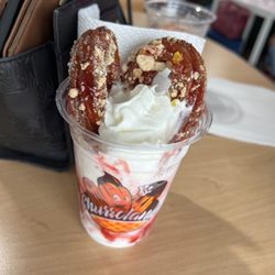 Churroland Cafe - Strawberry shortcake Churro