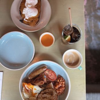 Frankie - Welsh Rarebit & Poached Eggs, Full English - Australian Near Me - Jersey City, New Jersey Frankie - Welsh Rarebit & Poached Eggs, Full English - Australian Near Me - Jersey City, New Jersey