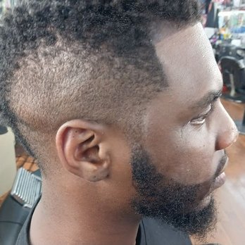 Diamond Cuts Barber Shop - Barbers Near Me - New York, New York