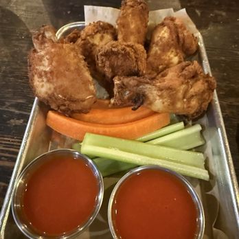 Burger Bench - Chicken Wings (5) - American Near Me - Escondido, California