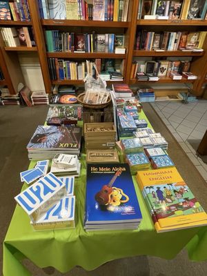 Na Mea Hawaii by null