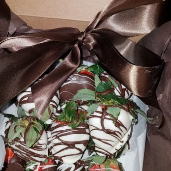 The Charleston Bistro - a box of chocolate covered strawberries - Bakeries Near Me - Lake Charles, Louisiana The Charleston Bistro - a box of chocolate covered strawberries - Bakeries Near Me - Lake Charles, Louisiana