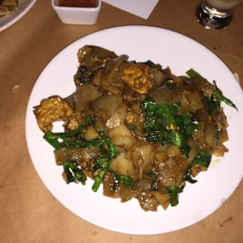 Joya - Pad see Yew - Thai Near Me - Brooklyn, New York Joya - Pad see Yew - Thai Near Me - Brooklyn, New York