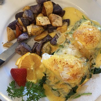 Sweet Maple - Benedict eggs Florentine - American Near Me - San Francisco, California Sweet Maple - Benedict eggs Florentine - American Near Me - San Francisco, California