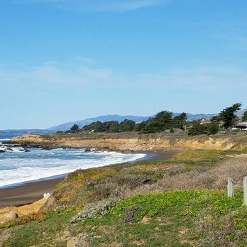 Moonstone Beach - Beaches Near Me - Cambria, California Moonstone Beach - Beaches Near Me - Cambria, California