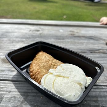 Backyard Orchards - The best friend pie with vanilla cream. - Farms Near Me - Eufaula, Alabama Backyard Orchards - The best friend pie with vanilla cream. - Farms Near Me - Eufaula, Alabama