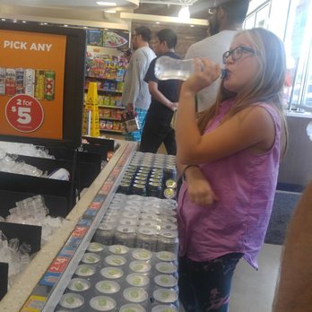 Circle K - Wrap around lines r the norm - Convenience Stores Near Me - San Antonio, Texas