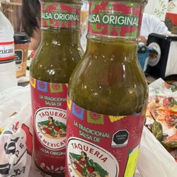 Taqueria y Carniceria la Mexicana - You can take the salsa home. It's delicious!