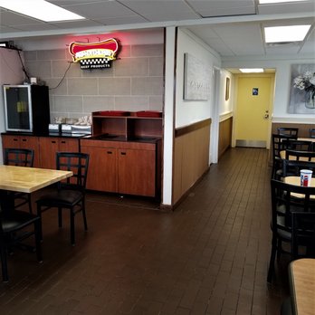 King Gyros  - dining and restrooms - Greek Near Me - Mooresville, Indiana