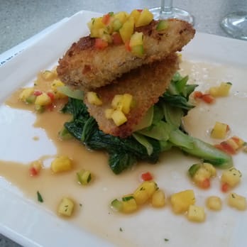 Cafe Julia - Cafes Near Me - Honolulu, Hawaii