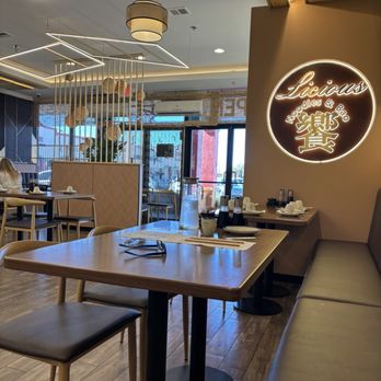 Licious Noodles & Bao - Interior - Noodles Near Me - Orlando, Florida