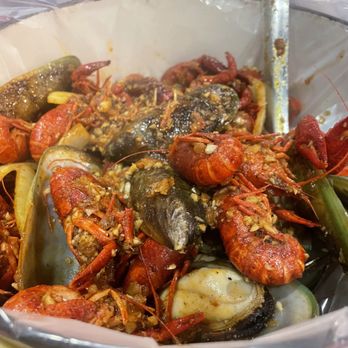 The Submarine Crab - 3lb combo (mussels & crawfish) - Cajun/Creole Near Me - Garden Grove, California The Submarine Crab - 3lb combo (mussels & crawfish) - Cajun/Creole Near Me - Garden Grove, California