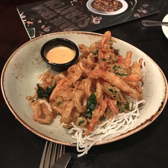P.F. Chang's - Mmmmm Tempura Calamari & Vegetables Soooo damn yummy!! - Asian Fusion Near Me - Bakersfield, California