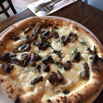 Verde - Formage pizza with mushrooms. This pizza is so freaking good. Best in the city. - Pizza Near Me - Baltimore, Maryland Verde - Formage pizza with mushrooms. This pizza is so freaking good. Best in the city. - Pizza Near Me - Baltimore, Maryland