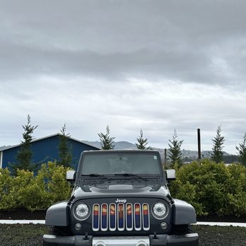 Adelsheim Vineyard - Plenty of parking. Beautiful views. - Wine Tasting Room Near Me - Newberg, Oregon Adelsheim Vineyard - Plenty of parking. Beautiful views. - Wine Tasting Room Near Me - Newberg, Oregon