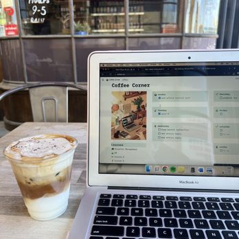 Mandarin Coffee Stand - iced vienna latte - Coffee & Tea Near Me - Pasadena, California