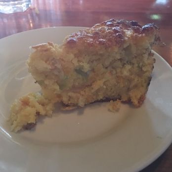 Rutherford Grill - Slice of fresh Iron Skillet Cornbread - American Near Me - Rutherford, California