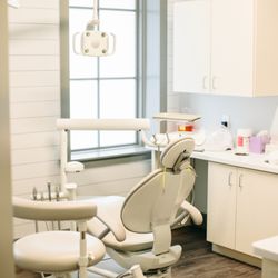 Milton Dental Town - We provide general, restorative, and cosmetic dentistry for every member of the family! Give us a call today to book an appointment!