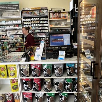 Low Bob's 1030 - Tobacco Shops Near Me - Elkhart, Indiana Low Bob's 1030 - Tobacco Shops Near Me - Elkhart, Indiana