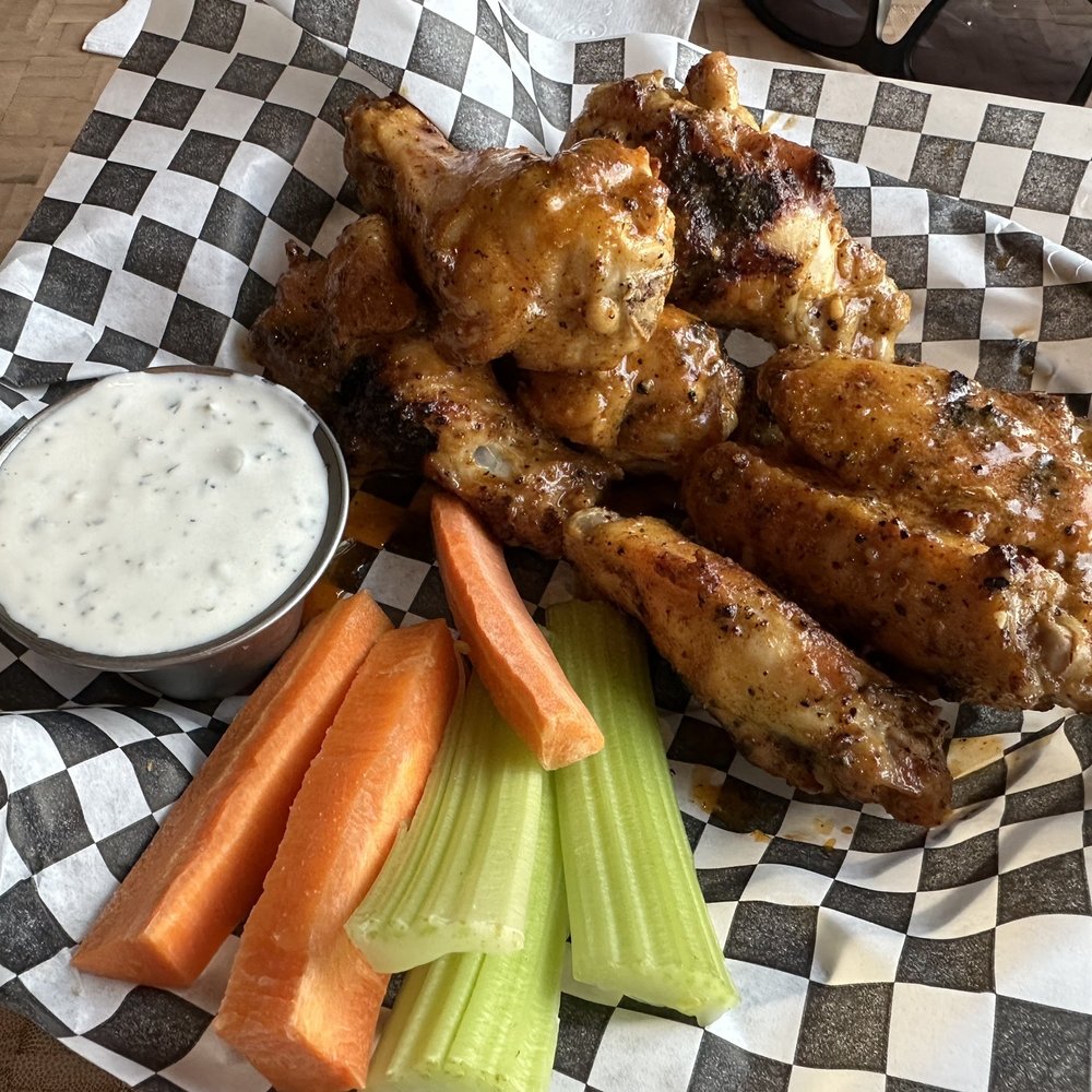 Grilled bone-in wings (hot flavor) Grilled bone-in wings (hot flavor)