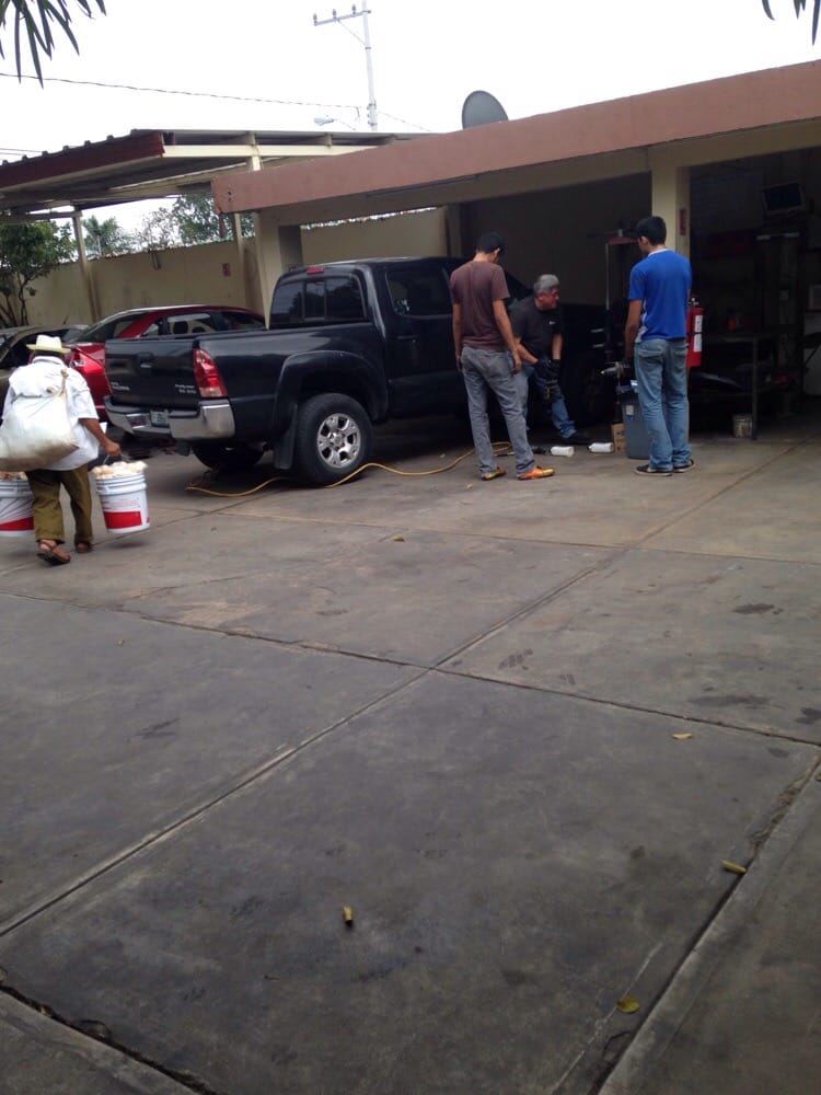 Servicios Profesionales Automotrices SPA