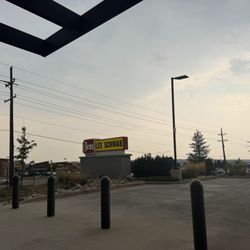 Les Schwab Tire Center