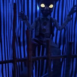 Arata's Pumpkin Farm - Haunted house