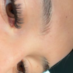 Absolutely love my lashes every time! always worth the prize and they last me over a month.