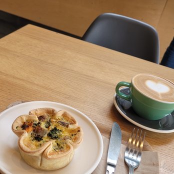 CoRo Coffee Room - Coffee shop vibes - Coffee & Tea Near Me - Berkeley, California