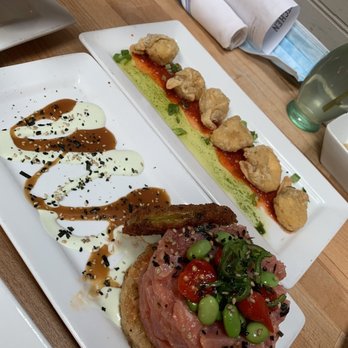 Scratch Kitchen & Taproom - Spicy Tuna Sushi Round and Smoked Pimento Cheese Wontons - Bars Near Me - Apex, North Carolina