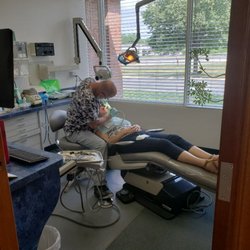 Straka Dental - Treatment room.