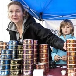 Seattle Times: Ballard Farmers Market We are there the first Sunday of every month only.
All market Dates:
www.tunatuna.co