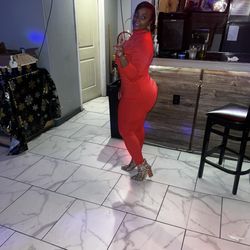 Chad's - Nice laid back SUNDAY .. no dj but the playlist was hittin'