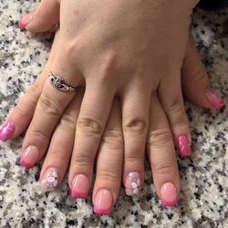 Solana Nail Spa - Full set by Todd