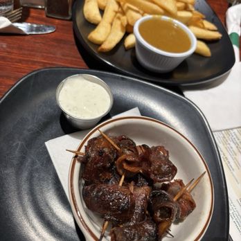 Celtic Knot Public House - Irish Pub Near Me - Evanston, Illinois