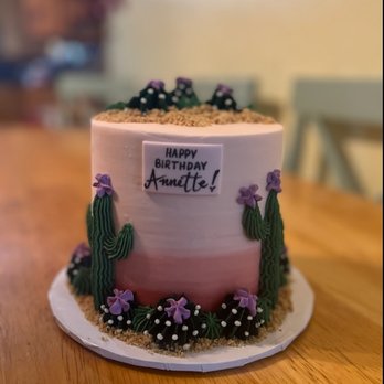 Lily's Cakes - Bakeries Near Me - Harker Heights, Texas
